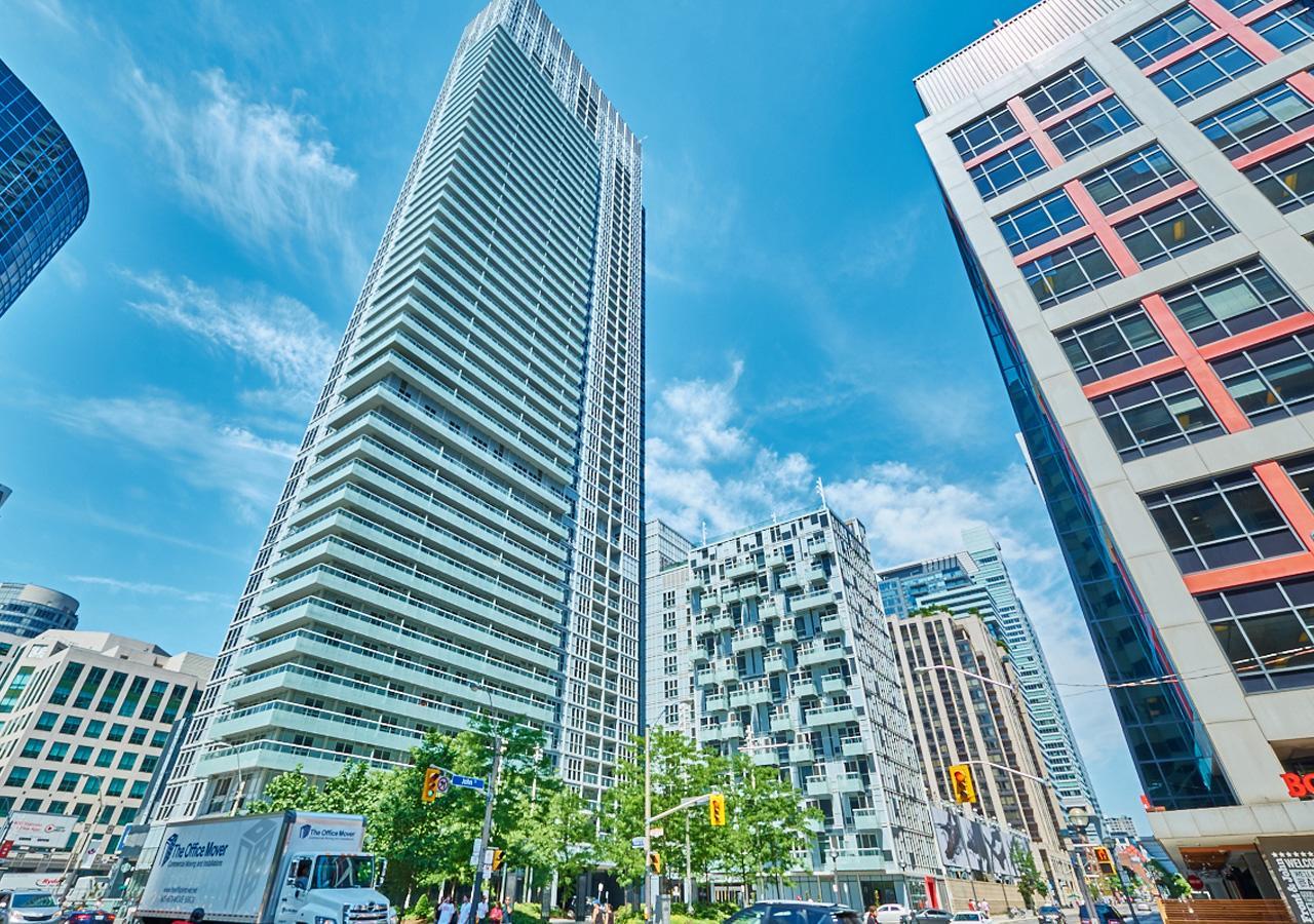 Diamond Suite Toronto Buitenkant foto