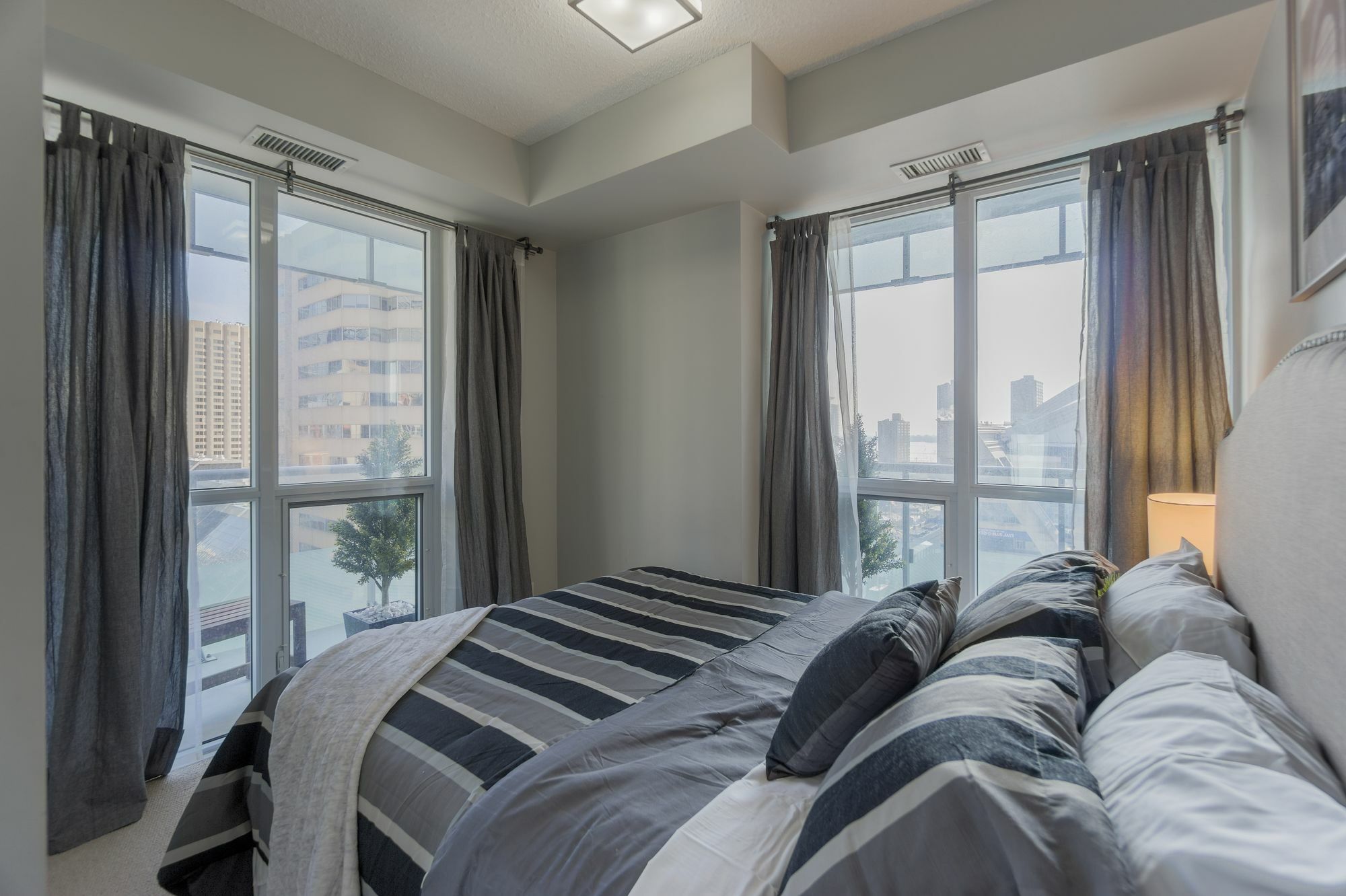 Diamond Suite Toronto Buitenkant foto